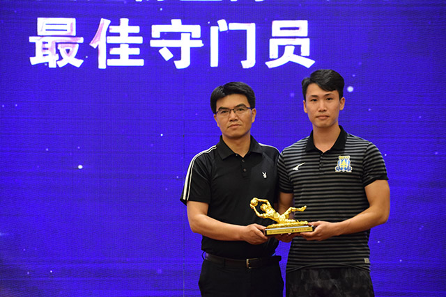 官方：维尼修斯当选2024年FIFA世界足球先生